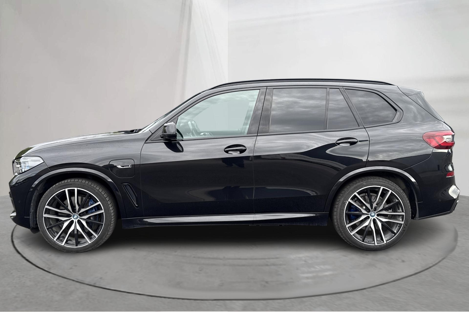 BMW X5 xDrive45e iPerformance 2022, photo 2/10