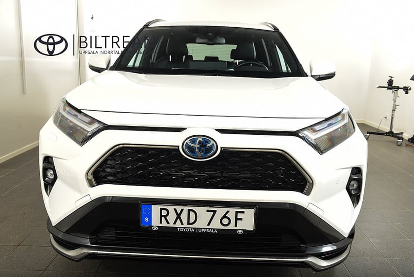 Bild 5 av Toyota RAV4 Plug-in Hybrid AWD X Edition Bränslevärmare MOMS