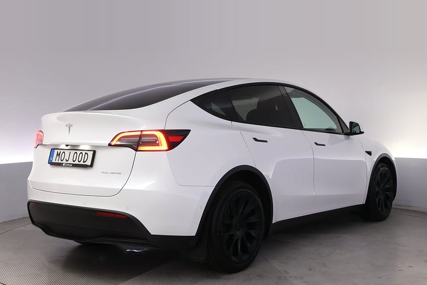 Bild 5 av Tesla Model Y Long Range AWD Autopilot 20" Panorama