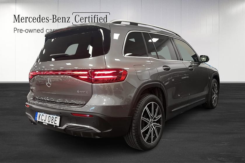 Bild 3 av Mercedes-Benz EQB 300 4MATIC AMG Distronic Rattvärme Minnesstolar 7-Sits