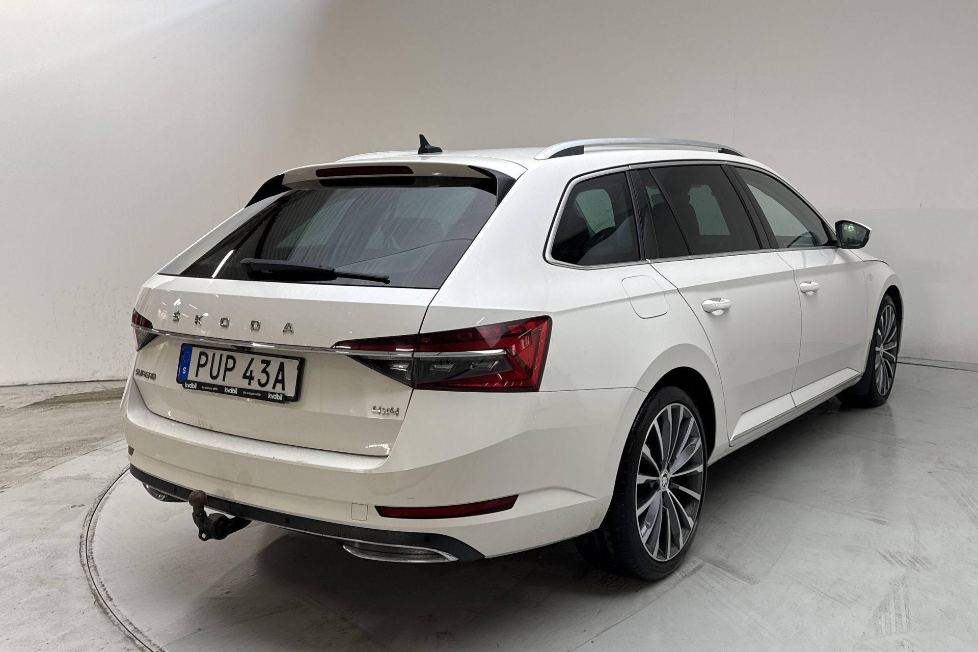 Skoda Superb Kombi 2.0 TDI 4x4 2020, bild 3/10