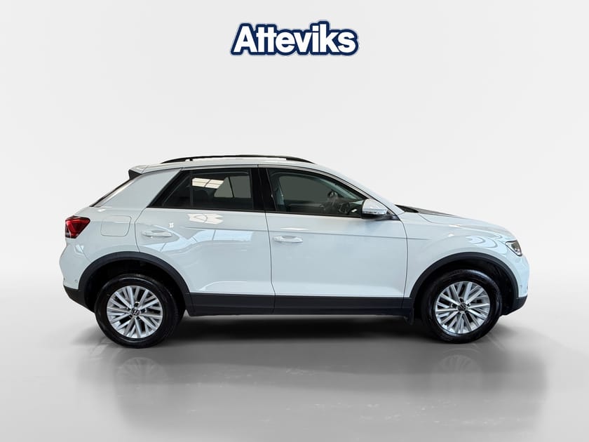 Bild 2 av Volkswagen T-Roc 1.0 TSI 110hk *Assistanspaket/1 Tidigare ägare*