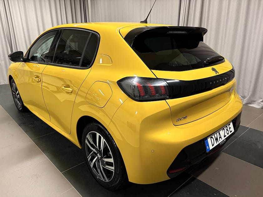 Bild 3 av Peugeot 208 ALLURE Pack PureTech 100 AUT8 Inkl. Vinterhjul