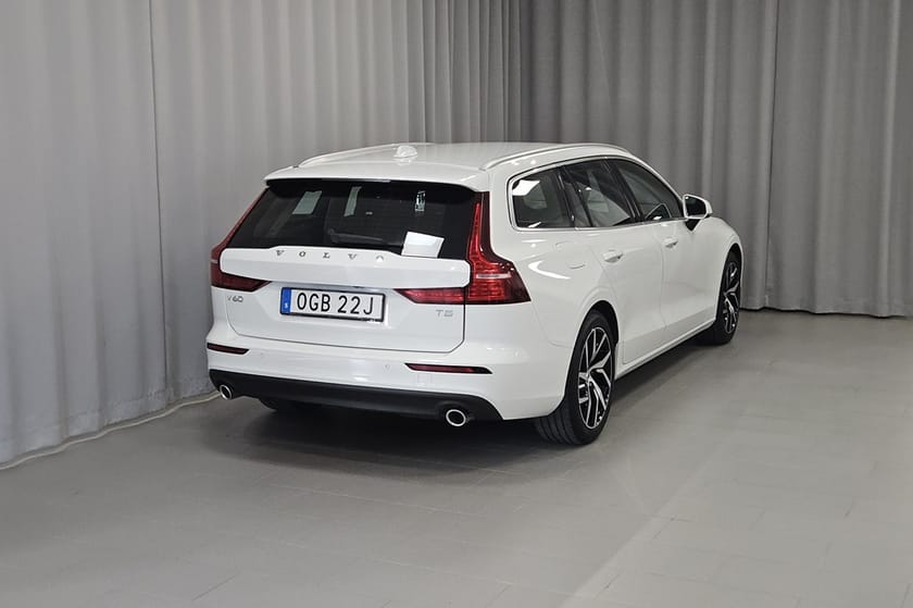 Bild 3 av Volvo V60 T5 Geartronic 250HK Momentum Advanced