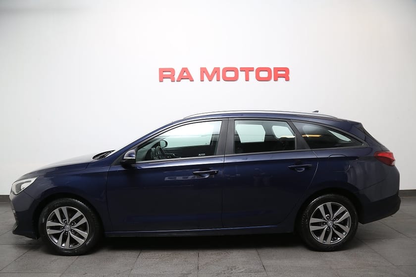 Bild 3 av Hyundai i30 Kombi 1,4 T-GDi 140hk Trend Aut CarPlay Kamera