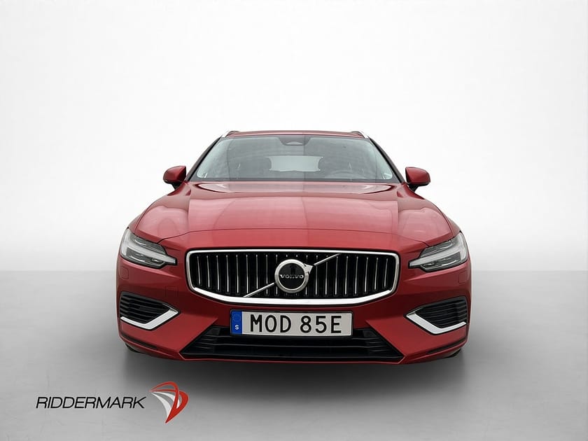 Bild 2 av Volvo V60 Recharge T6 AWD Core Bright Värmare Drag Kamera