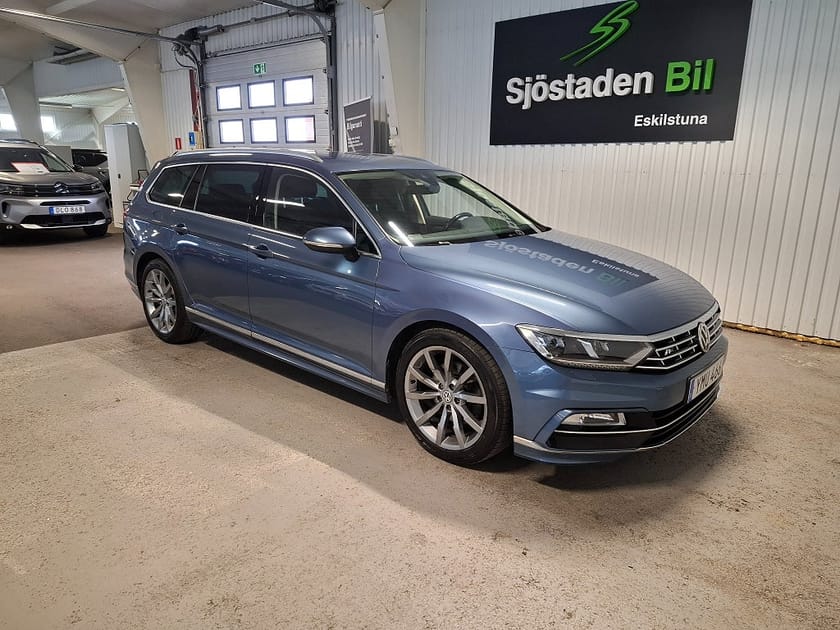 Bild 3 av Volkswagen Passat Sportscombi 2.0 TDI R-Line Cockpit/Värm/Ad Farth/Drag
