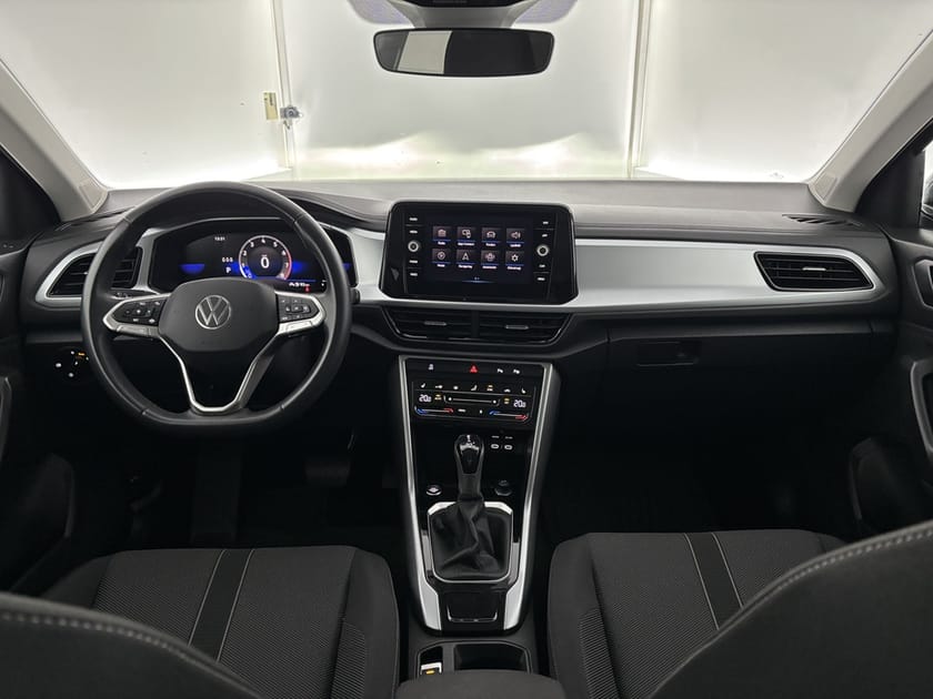 Bild 5 av Volkswagen T-Roc 1.5 TSI DSG 150hk Kamera P-Värm Keyless Clima