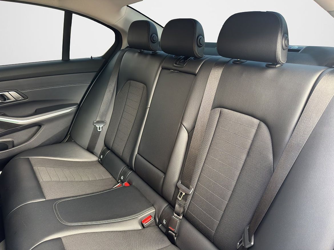BMW 3-serie, bild 11 av 23