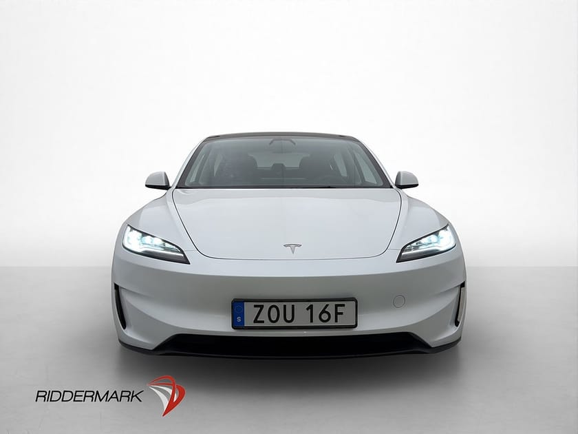 Bild 3 av Tesla Model 3 Performance AWD MOMS Autopilot Svensksåld
