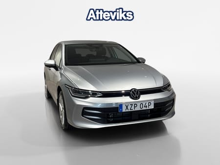 Volkswagen Golf * Ny * Lagerbil / Adaptiv farth / Dragkrok