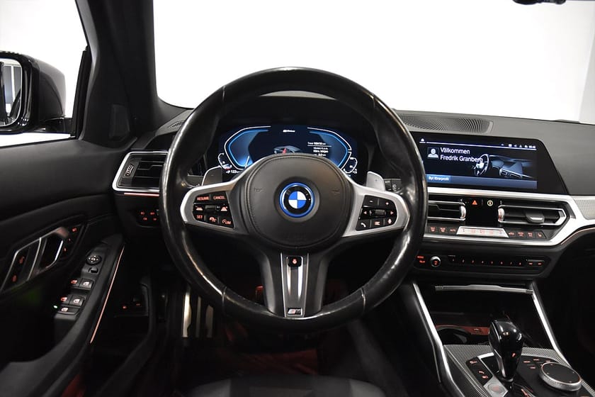 Bild 2 av BMW 330e xDrive Touring