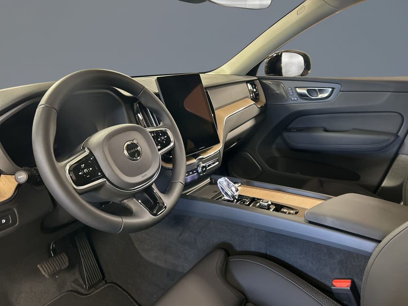 Bild 4 av Volvo XC60 T6 Plus Dark Nordic Edition