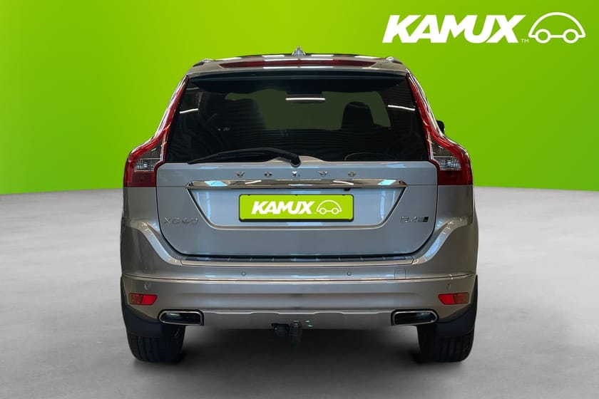 Bild 5 av Volvo XC60 D4 AWD Classic Summum  Pano Kamera Drag Värm