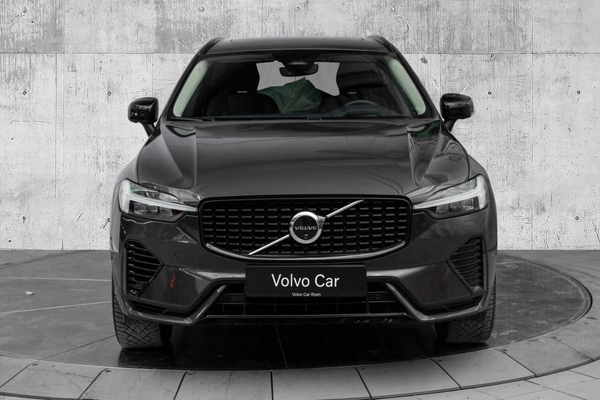 Bilde 4 av Volvo XC60 T6 AWD Plug In Hybrid Ultimate Dark 350Hk. Topputstyrt