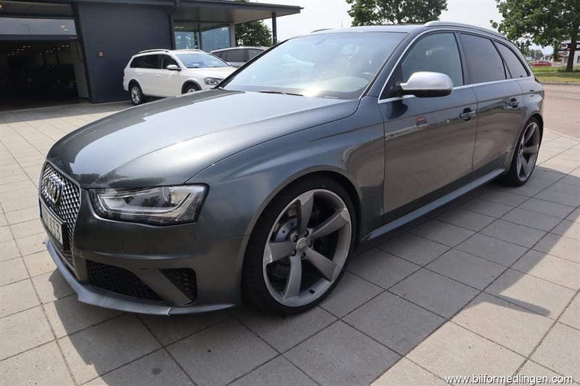 Bild 2 av Audi RS 4 Avant RS4 4.2 FSI Quattro 450hk Aut Navi Svensksåld B&O ljud