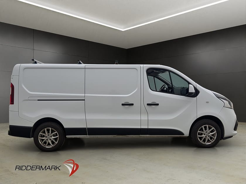 Bild 2 av Nissan NV300 Skåpbil L2 2.0dCi D-värm Drag PDC  Farthållare Moms