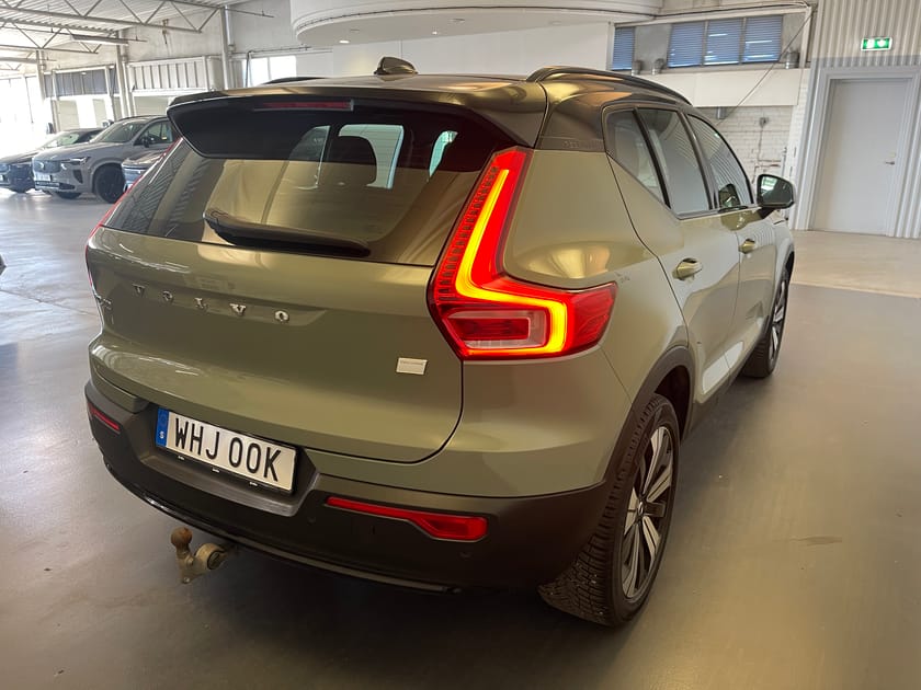 Bild 4 av Volvo XC40 Recharge Plus/ Navigation/ Bakkamera/ Dragkrok/ Värmepump/ 10.000kr Tillbehör/