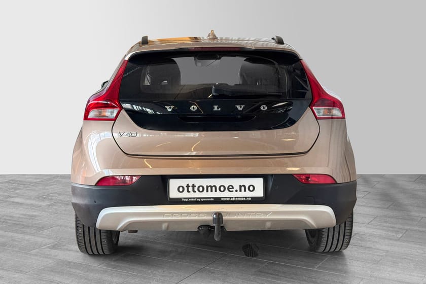 Bilde 4 av Volvo V40 Cross Country D2 Summum Aut. | Kamera | H.Feste | Skinn | Navi