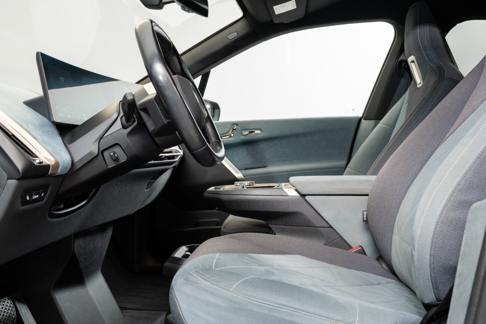 BMW iX xDrive50, 524hp, 2023