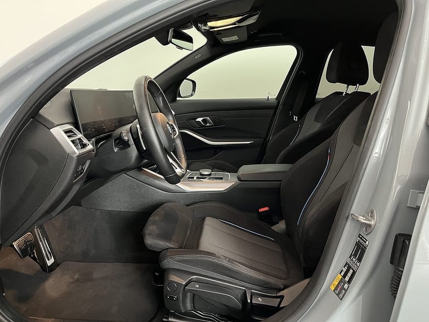 Bild 5 av BMW 330e xDrive Sedan M Sport Rattvärme Drag Park Assist