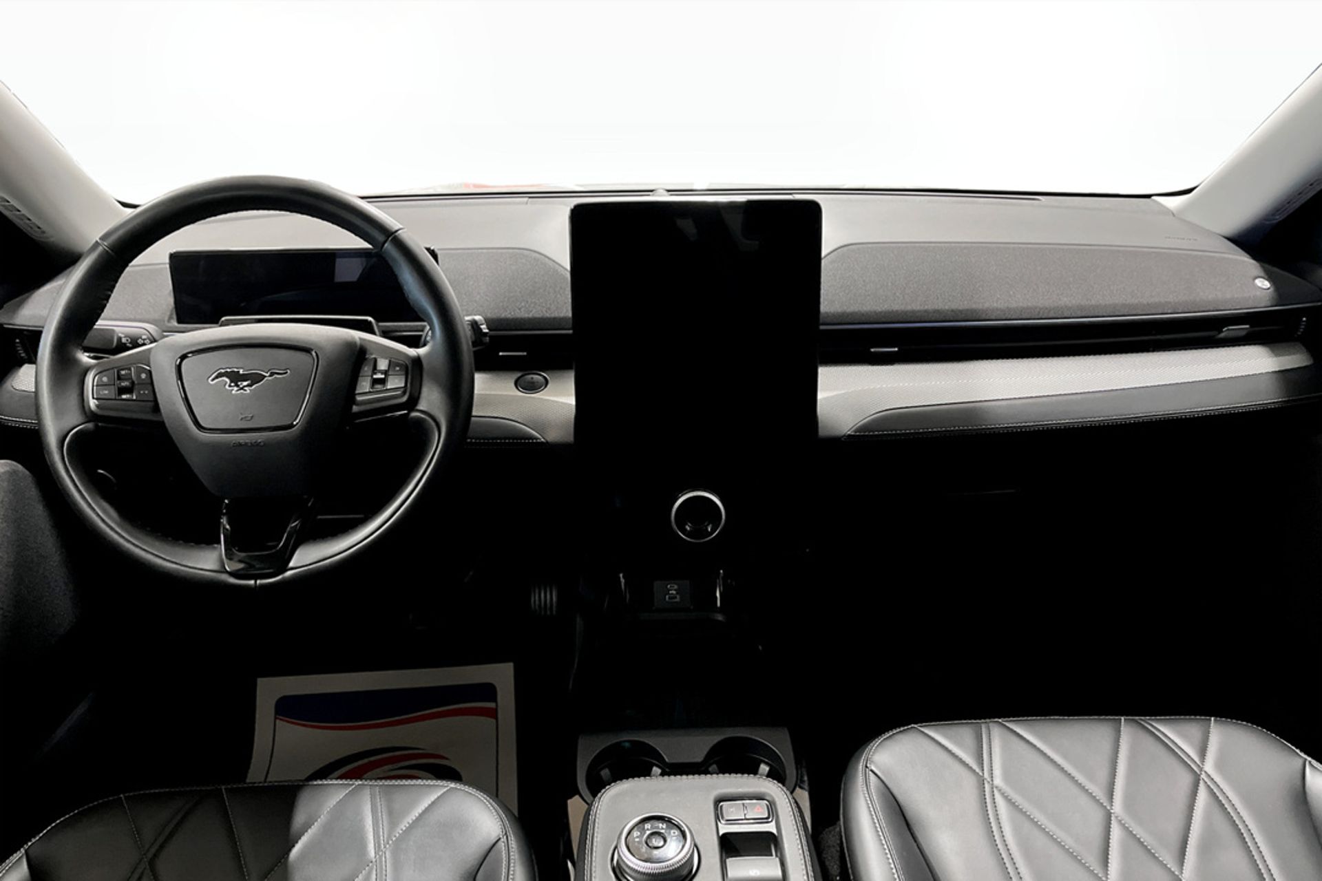 Ford Mustang Mach-E Long Range 2022, photo 4/9