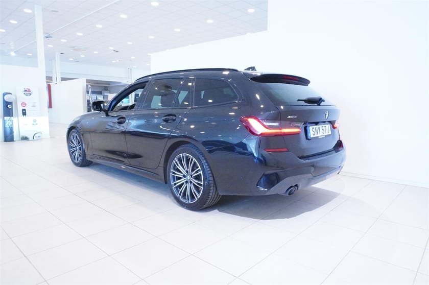 Bild 5 av BMW 320d xDrive Touring Steptronic 190hk M-Sport Dragkrok Värmare
