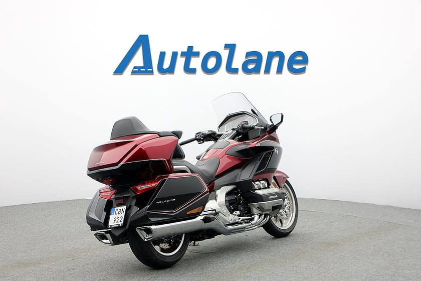 Bild 5 av Honda Powersports GL1800DA Gold Wing DCT *Endast 1502mil!, Rikligt utrustad