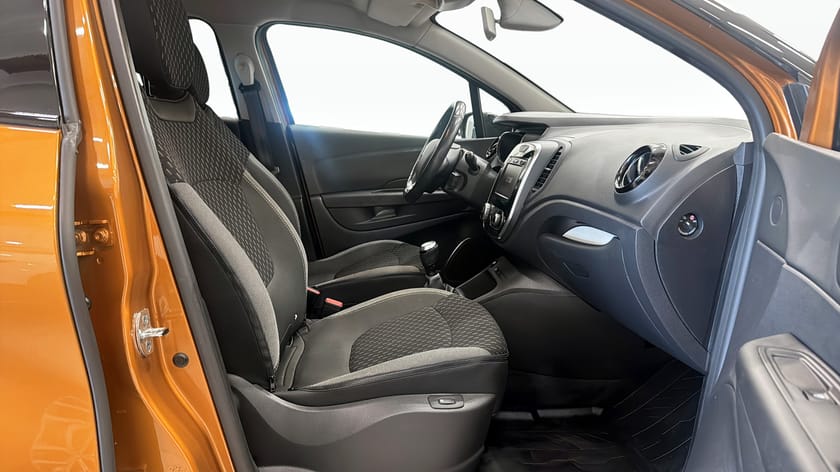 Bild 3 av Renault Captur 0.9 TCe  (90hk) INTENS / NAVI / BACKKAMERA