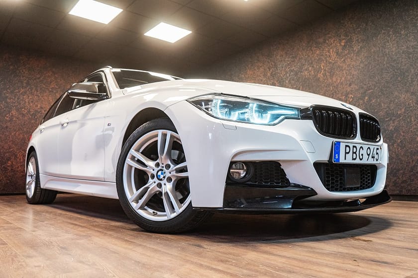 Bild 3 av BMW 320i xDrive Touring M Sport | Pano | Läder | HiFi | 1581 kr/mån
