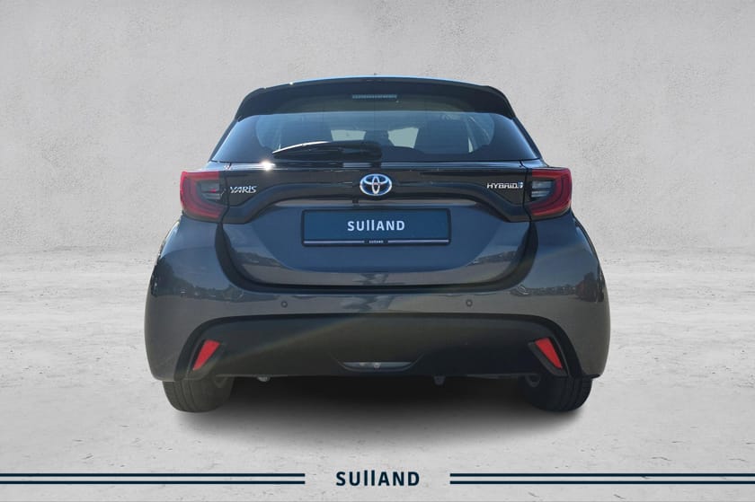 Bilde 4 av Toyota Yaris Hybrid // R.kam // DAB+ // 2 hjulsett // S.historikk