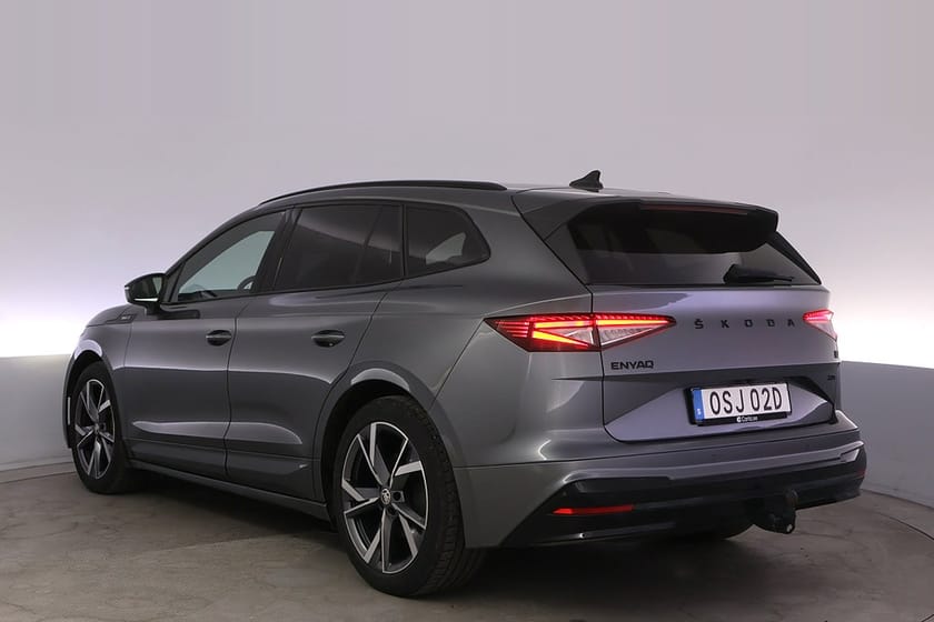Bild 4 av Škoda Enyaq iV 80x Skoda Sportline HUD Canton Elstol Matrix Drag