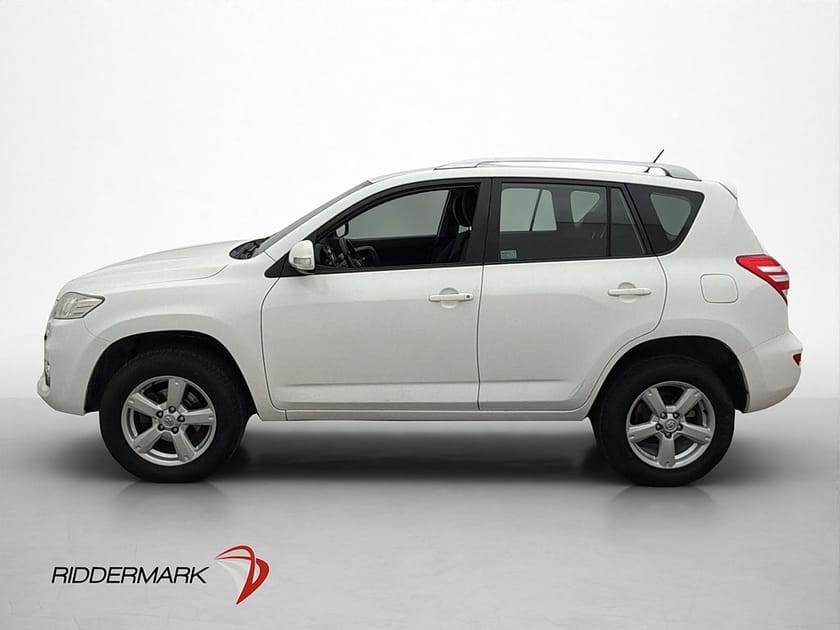 Bild 2 av Toyota RAV4 2.0 158hk 4x4 Motorvärmare HEMLEVERANS