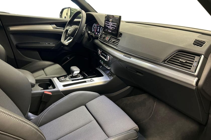 Bild 5 av Audi Q5 55 Sportback TFSI e quattro S LINE 367 HK