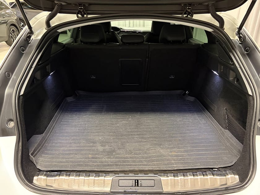 Bild 5 av Peugeot 508 SW Hybrid ALLURE 225 AUT Inkl. Dragkrok Vinterhjul