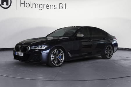 BMW M550i xDrive Sedan