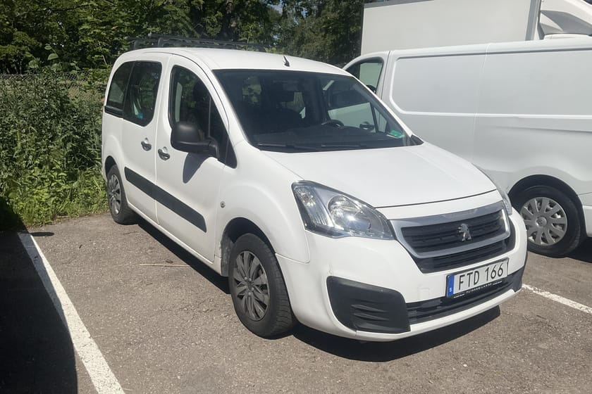 Bild 5 av Peugeot Partner Tepee 1.6 BlueHDi Reparationsobjekt