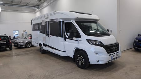 Hobby Campervan Fiat Optima Premium T70 E Långbädd 3500kg 150hk