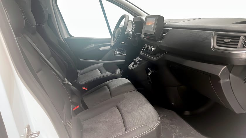 Bild 3 av Renault Trafic Skåpbil L2H1 NORDIC LINE DCI 150 AUTOMAT BVA9 *DEMO*