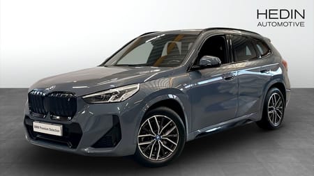 BMW iX1 xDrive30 xDrive MSport Panorama Elstol med minne H/K Drag Backkamera