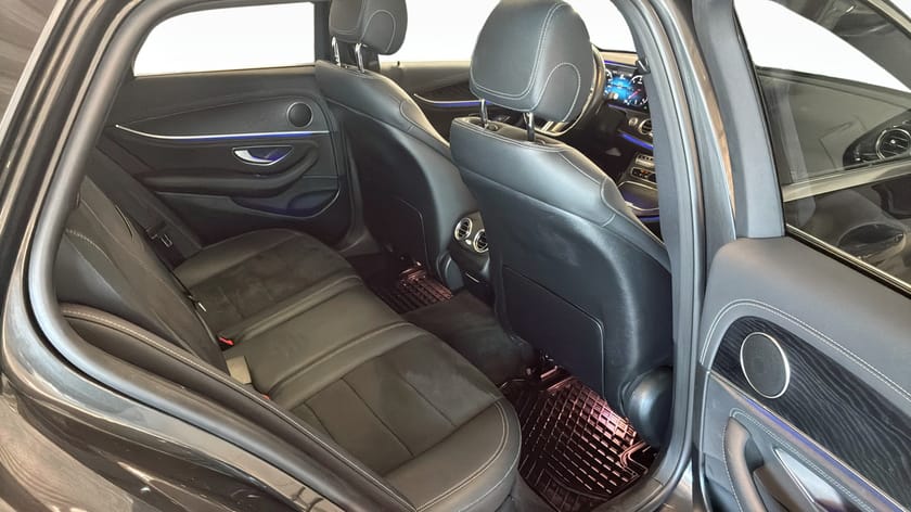Bild 5 av Mercedes-Benz E 220 T d 4MATIC 220D 4M - AMG LINE 194HK