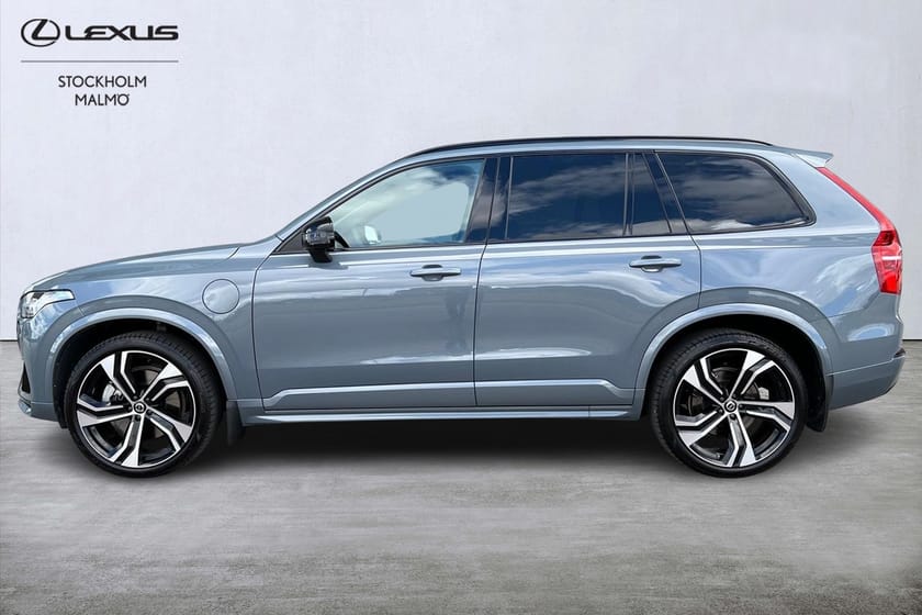 Bild 2 av Volvo XC90 7-seater T8 AWD R-Design Recharge 455hk Stora batteriet Drag