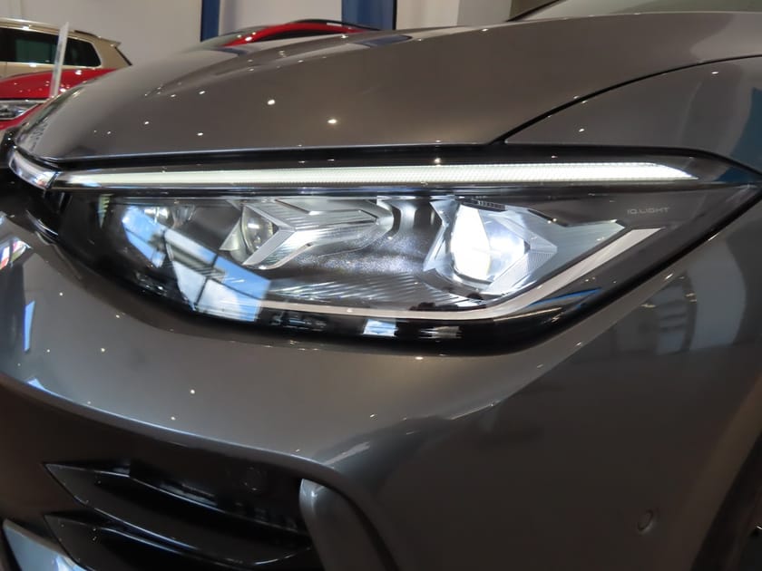 Bild 5 av Volkswagen Passat Sportscombi R-Line TDI 193 hk Aut 4M MKT Utr