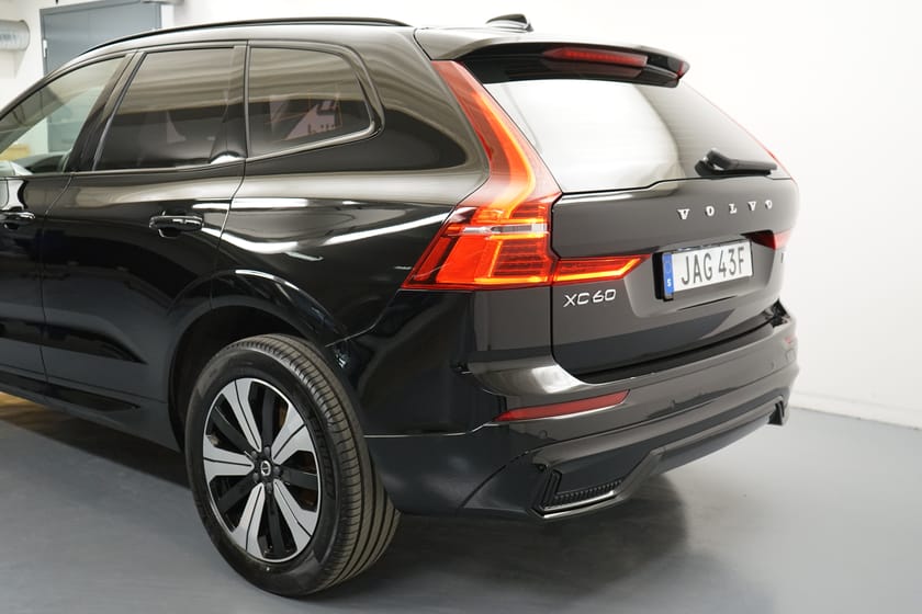 Bild 3 av Volvo XC60 Recharge T6 Plus Dark, Dragkrok, Navigation