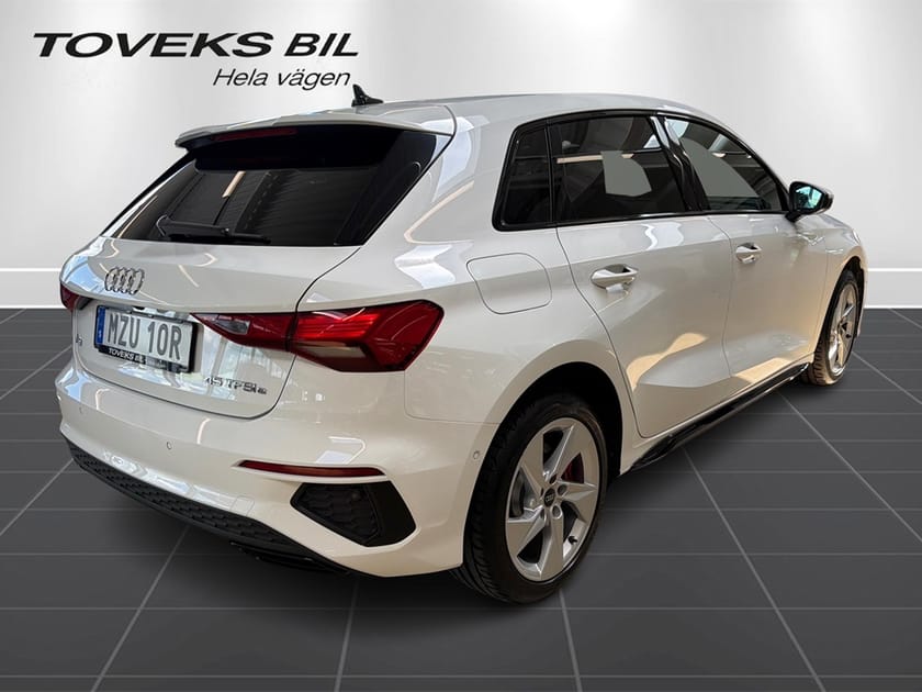 Bild 3 av Audi A3 Sportback 45 TFSI e S Tronic 245hk S-line