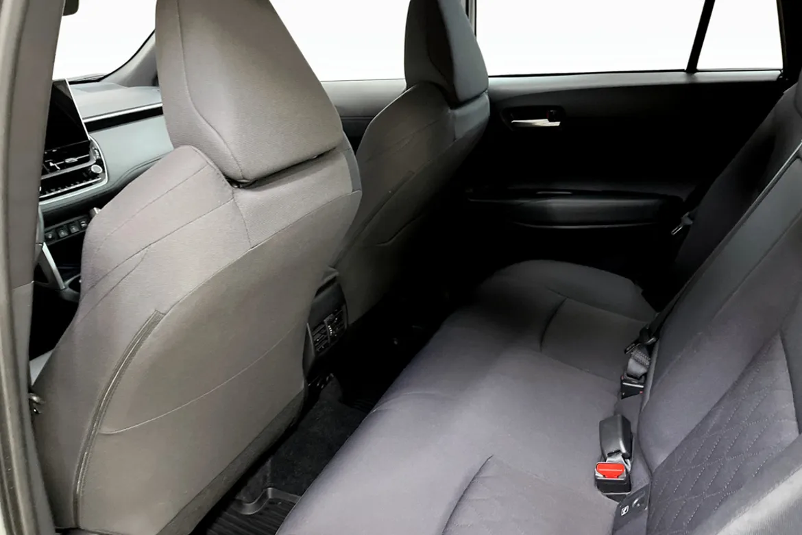 Toyota Corolla Cross Hybrid AWD-i