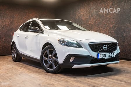 Volvo V40 Cross Country D2 115hk | Värmare | VOC | Hi-Perf Audio | 1177 kr/mån