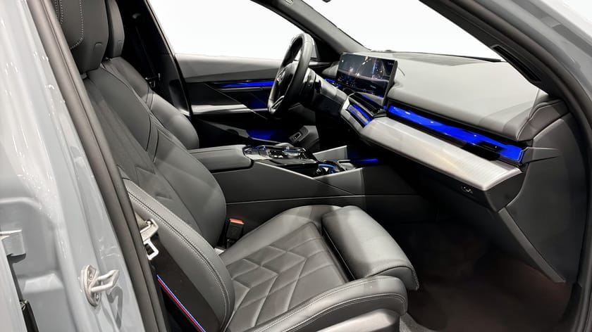 Bild 3 av BMW 530e xDrive Touring M sport PRO Drag HuD M Sport Pro, Innovation, Travel