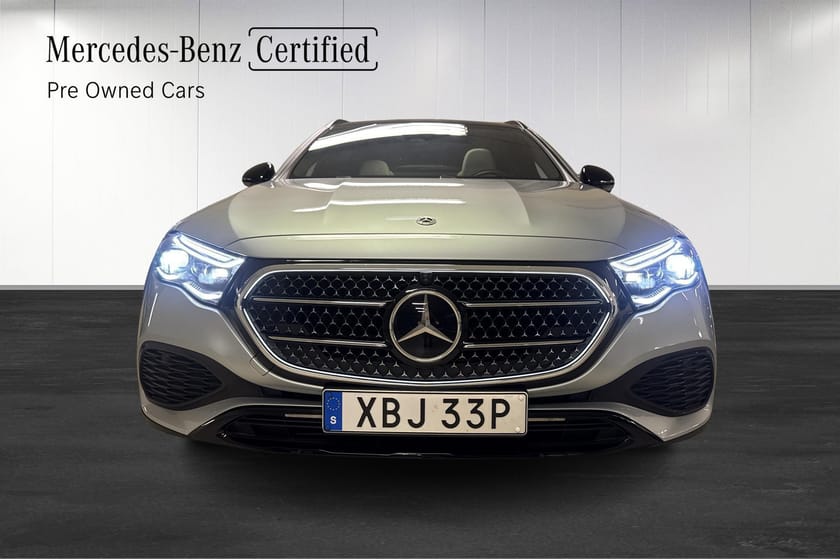 Bild 2 av Mercedes-Benz E 300 de 4MATIC All-Terrain HeadUp/Burm/Pano/Drag/Moms
