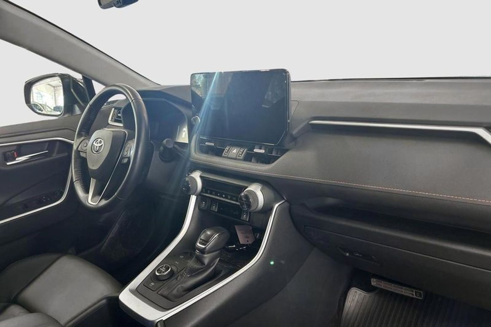 Toyota RAV4 2023, bild 7/10